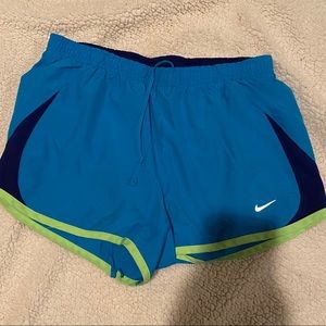 Nike Athletic Shorts ☀️ 2 for 15$ ☀️